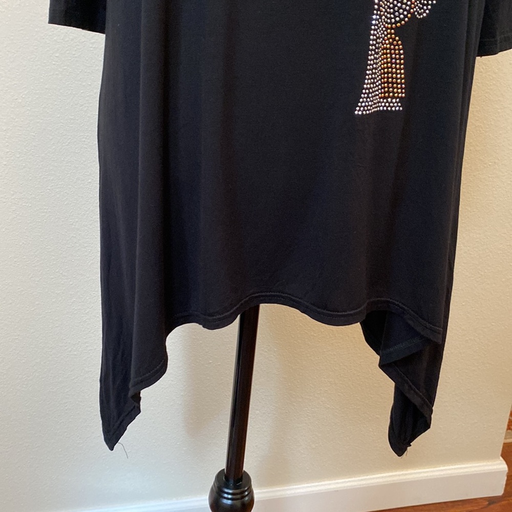 OUR Collection Tunic - Picture 4 of 7